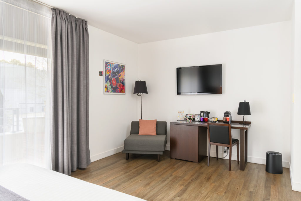 spacieuse chambre hotel biscarrosse